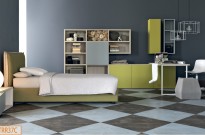 Cameretta con letto imbottito